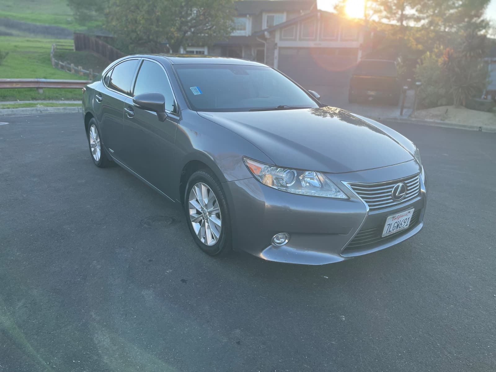 2015 Lexus ES, photo 2 of 19, at United Flex Auto Sales in Pleasant Hill, CA
