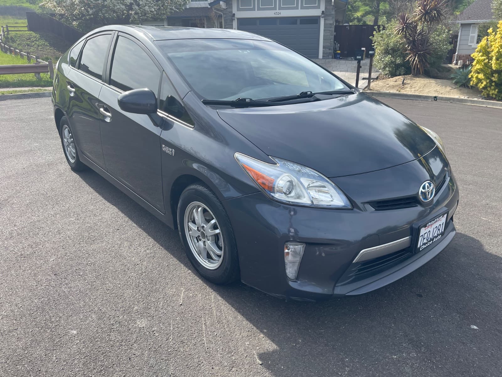 2014 Toyota Prius, photo 2 of 17, at United Flex Auto Sales in Pleasant Hill, CA