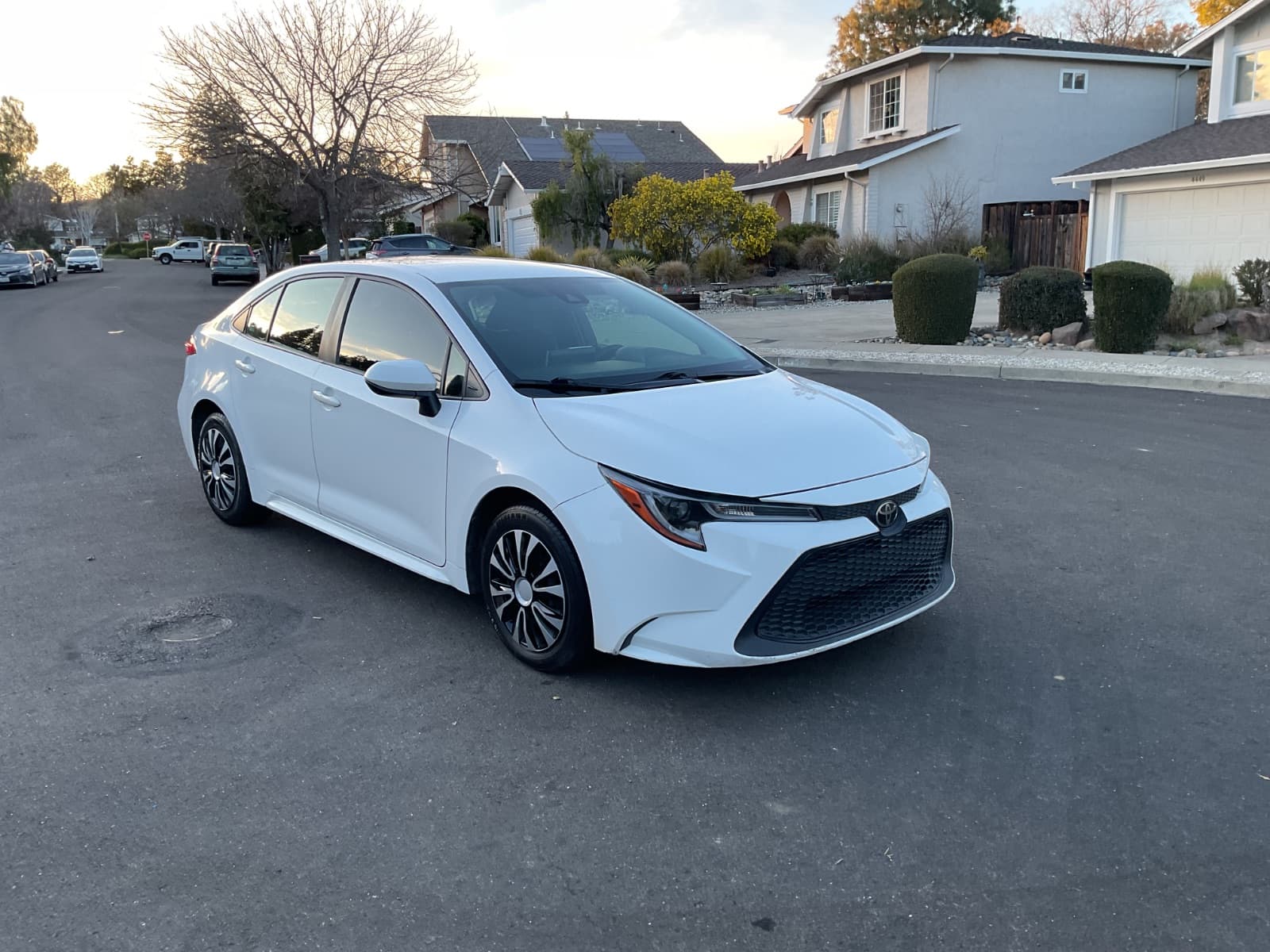 2020 Toyota Corolla, photo 2 of 17, at United Flex Auto Sales in Pleasant Hill, CA