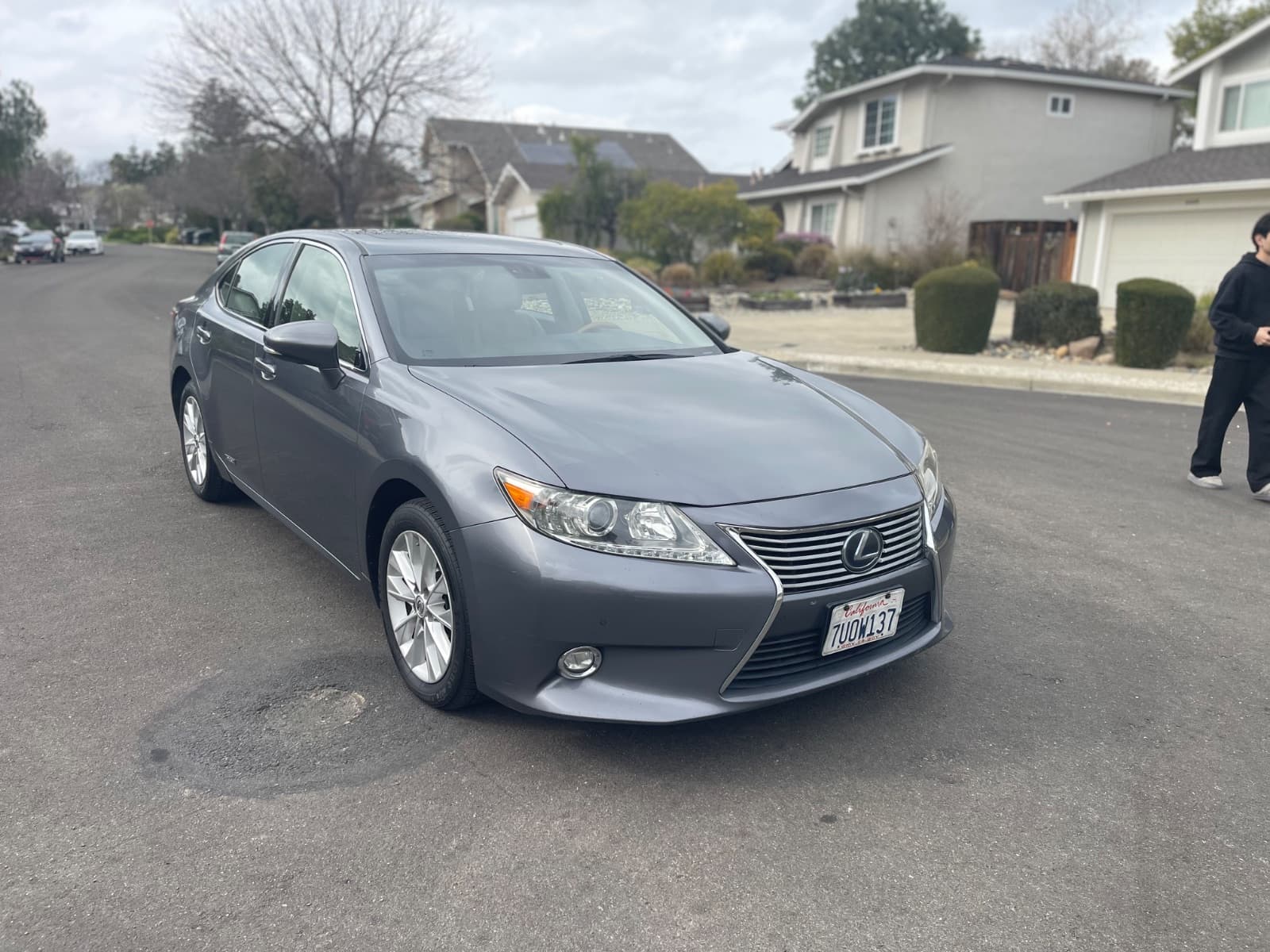 2014 Lexus ES 300h, photo 2 of 10, at United Flex Auto Sales in Pleasant Hill, CA