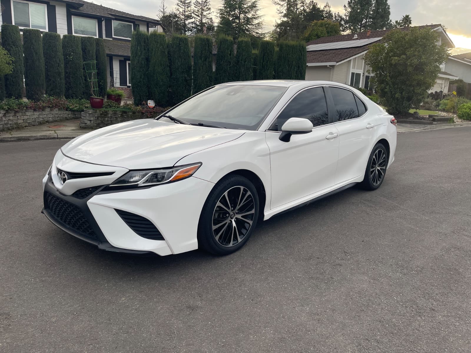 2018 Toyota Camry, photo 2 of 18, at United Flex Auto Sales in Pleasant Hill, CA