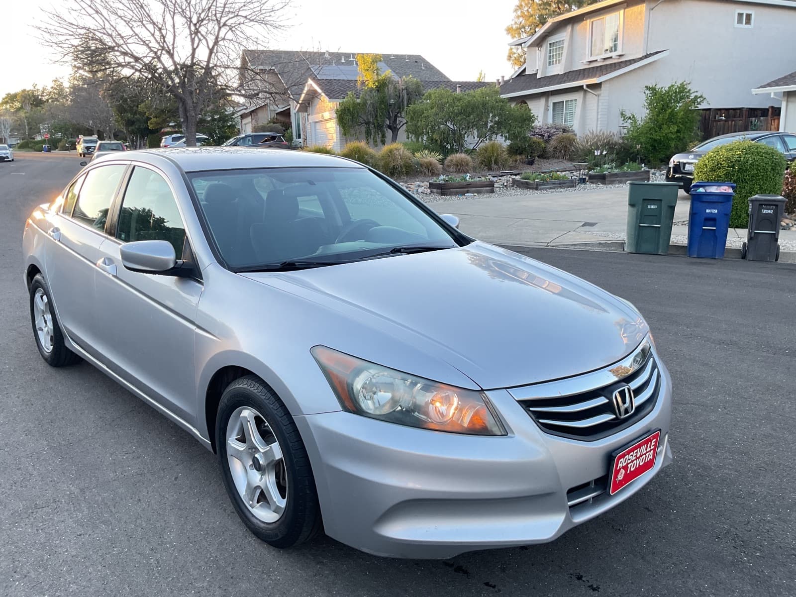 2011 Honda Accord, photo 2 of 15, at United Flex Auto Sales in Pleasant Hill, CA