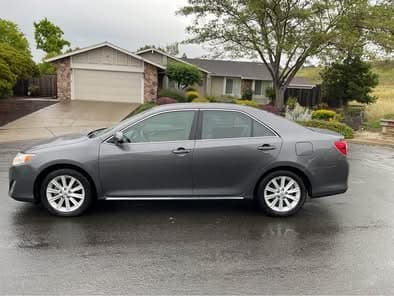 2014 Toyota Camry hybrid XLE, photo 2 of 19, at United Flex Auto Sales in Pleasant Hill, CA