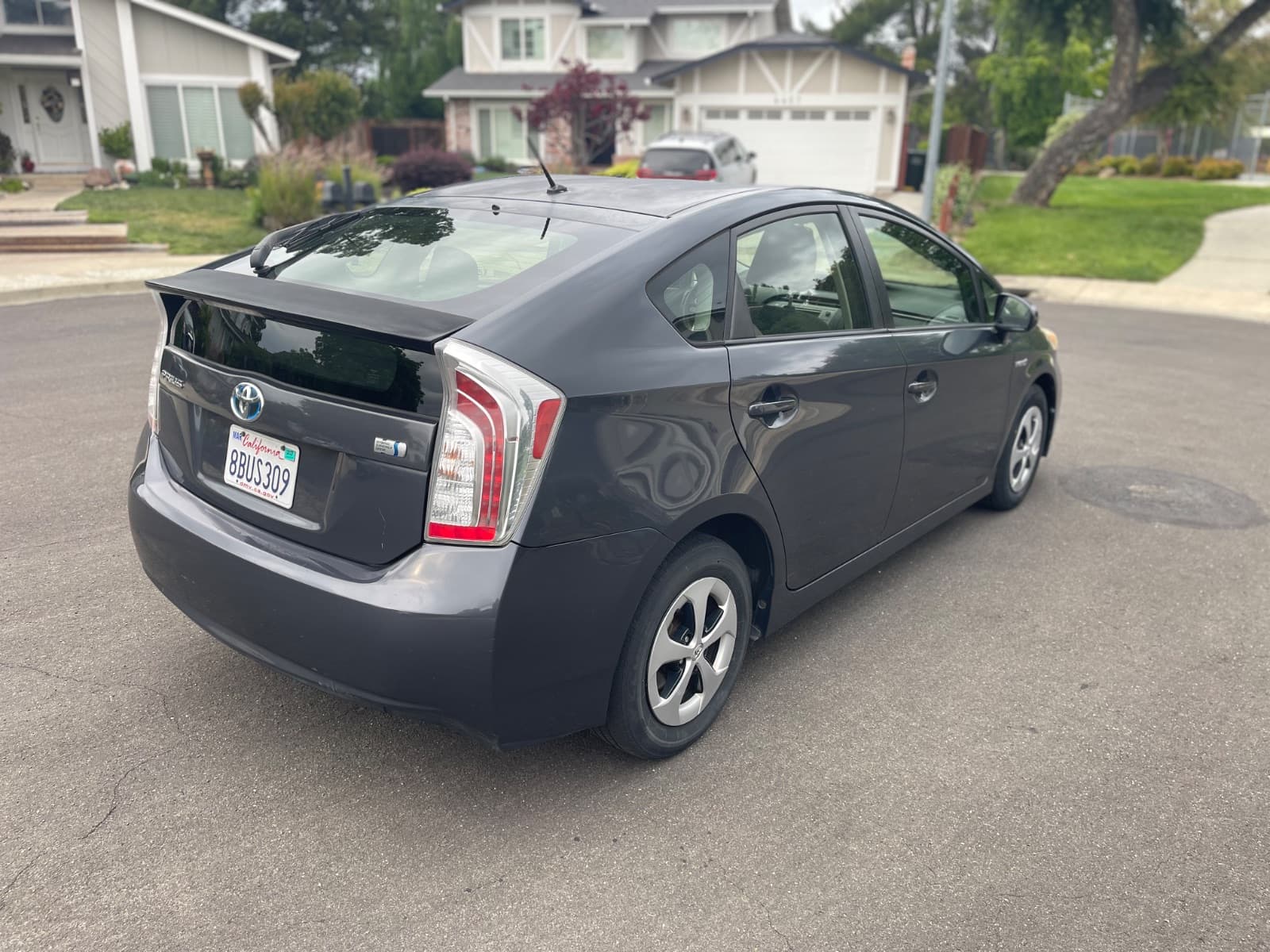 2013 Toyota Prius, photo 3 of 3, at United Flex Auto Sales in Pleasant Hill, CA