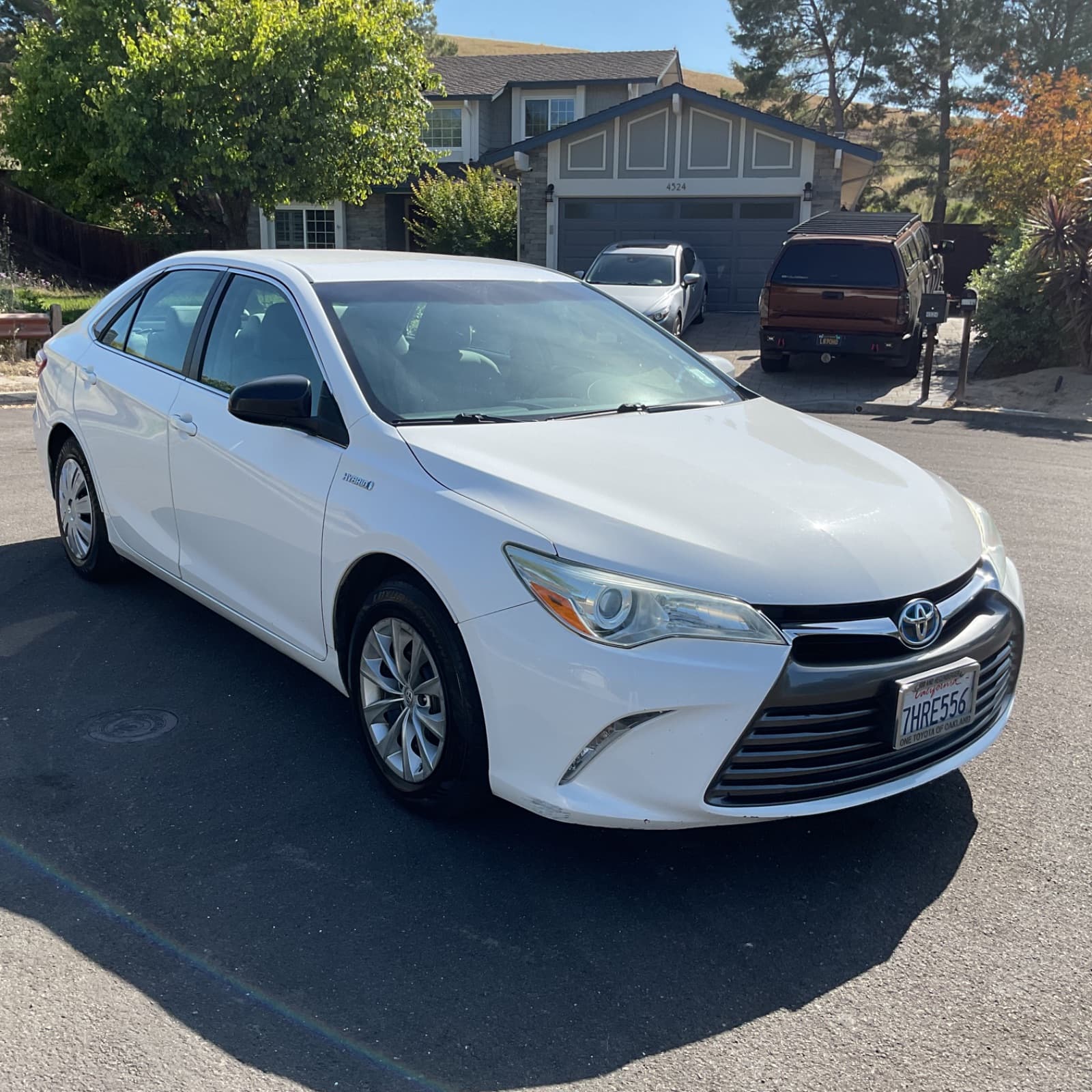 2015 Toyota Camry, photo 2 of 20, at United Flex Auto Sales in Pleasant Hill, CA
