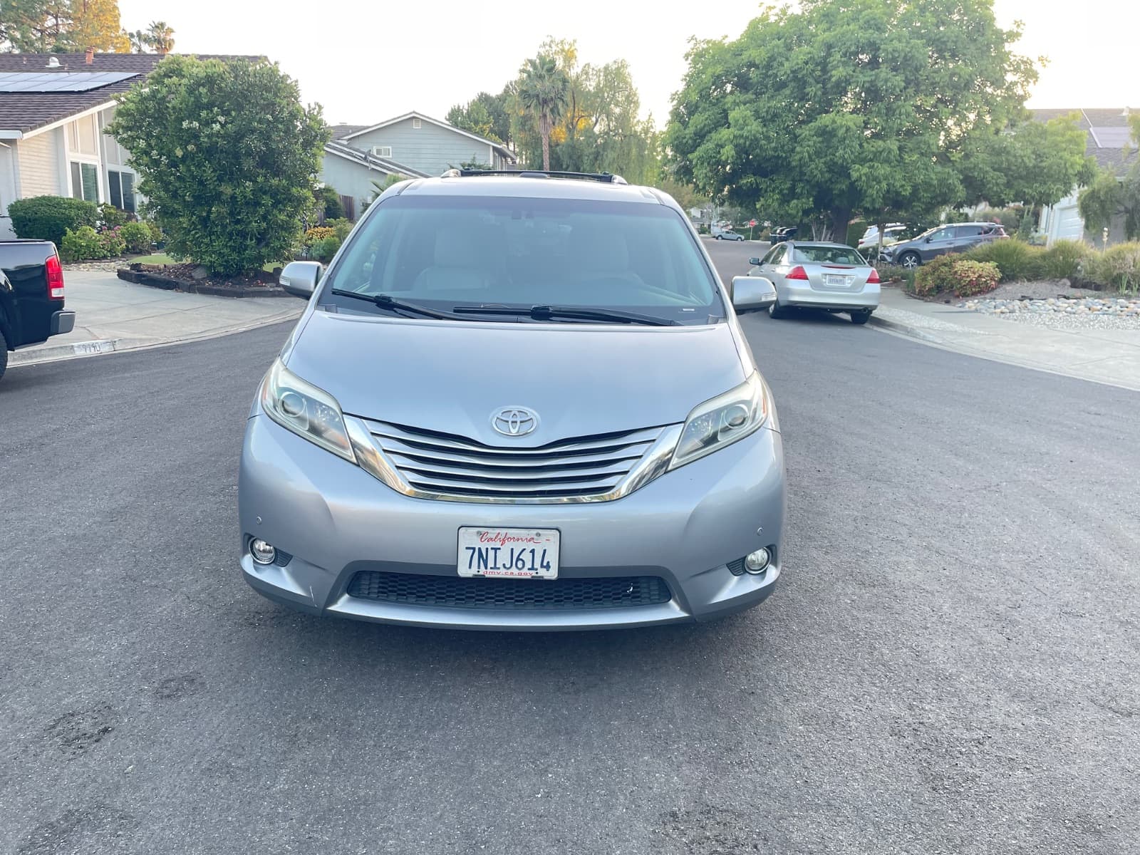 2015 Toyota Sienna, photo 2 of 13, at United Flex Auto Sales in Pleasant Hill, CA