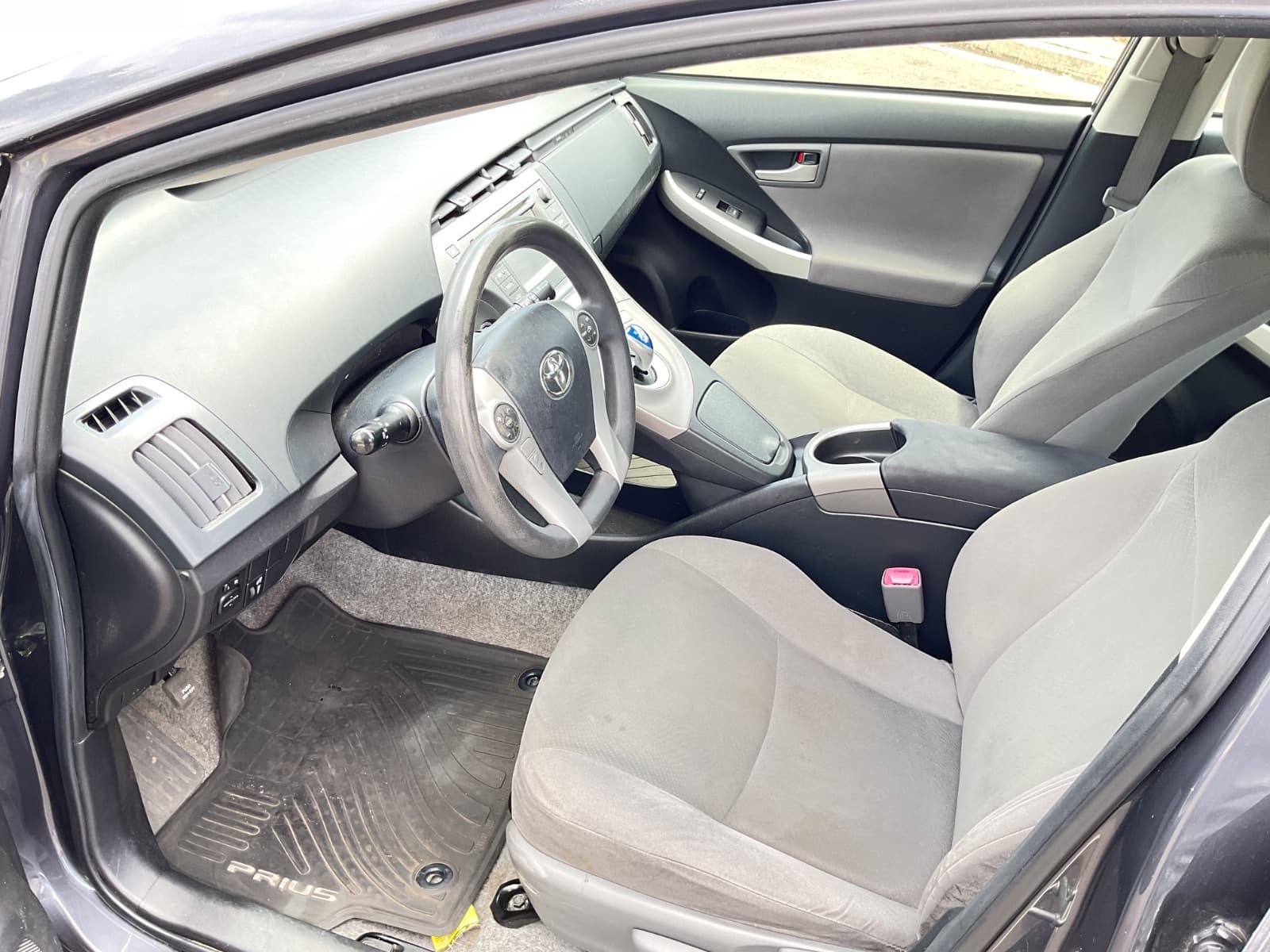 2013 Toyota Prius, photo 13 of 13, at United Flex Auto Sales in Pleasant Hill, CA
