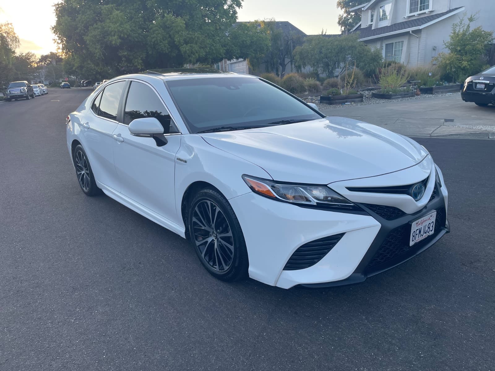 2018 Toyota Camry, photo 2 of 20, at United Flex Auto Sales in Pleasant Hill, CA