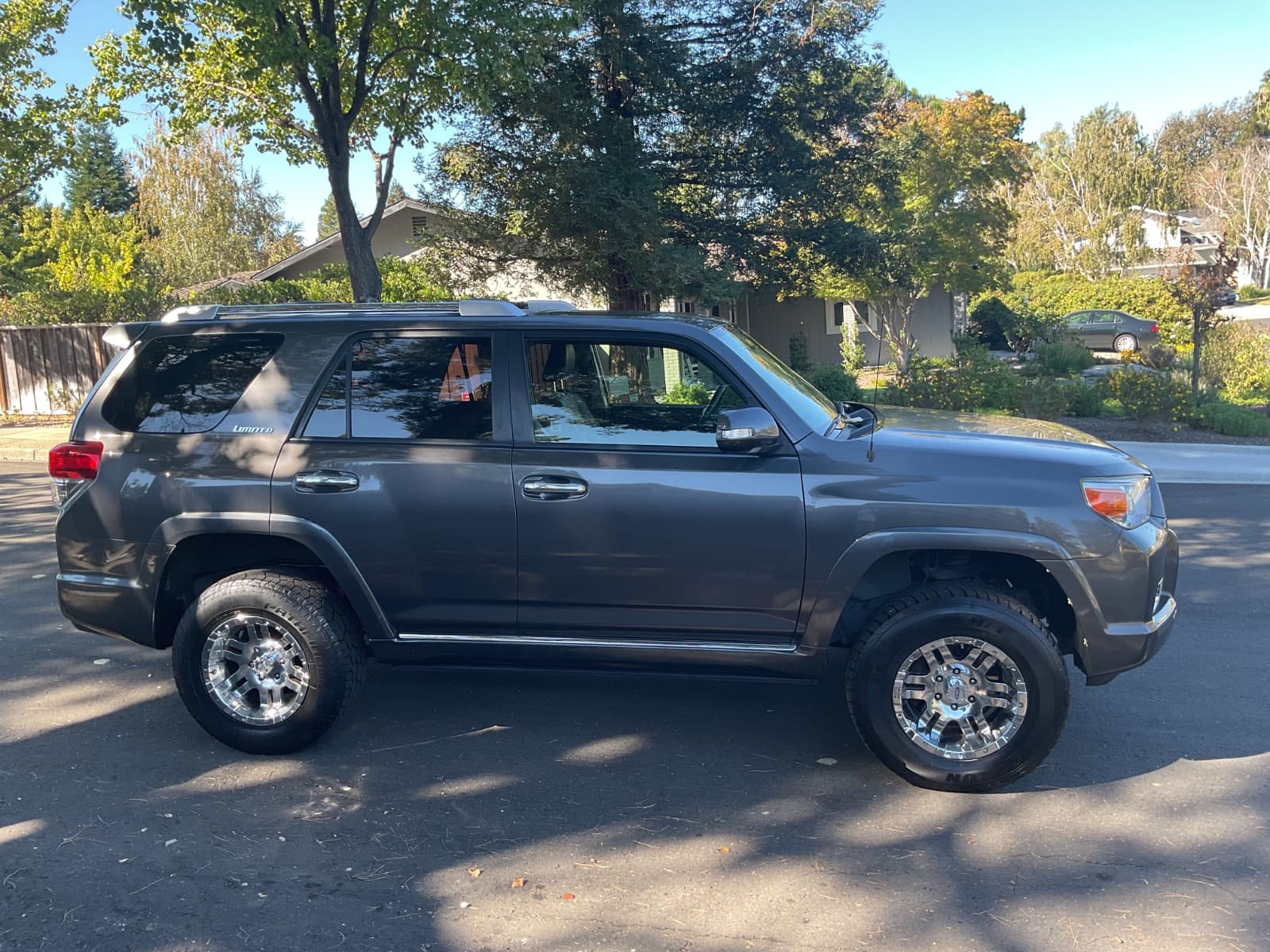 2012 Toyota 4Runner, photo 14 of 14, at United Flex Auto Sales in Pleasant Hill, CA