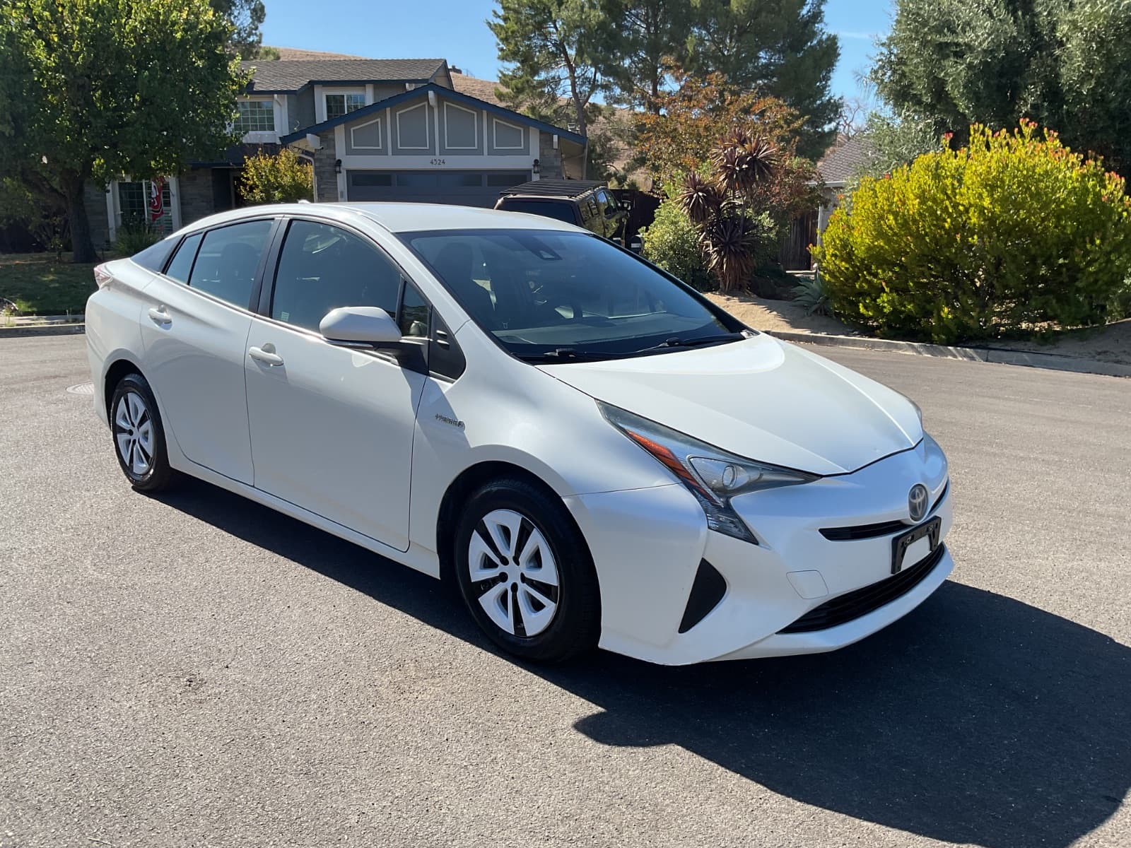 2017 Toyota Prius, photo 2 of 20, at United Flex Auto Sales in Pleasant Hill, CA