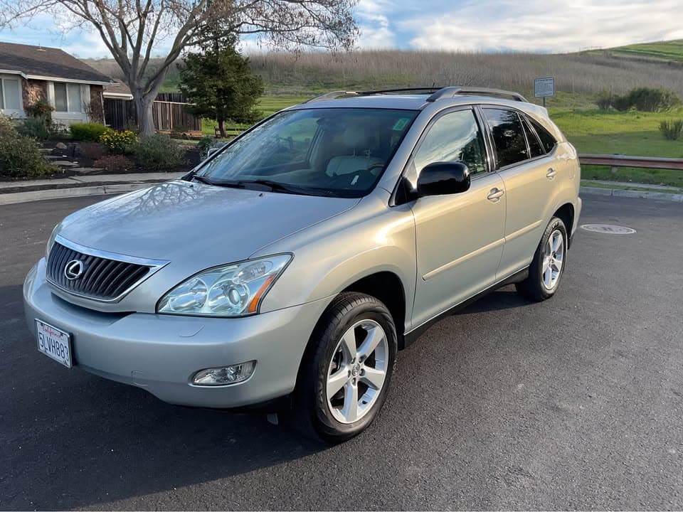 2005 Lexus RX 330, photo 2 of 8, at United Flex Auto Sales in Pleasant Hill, CA