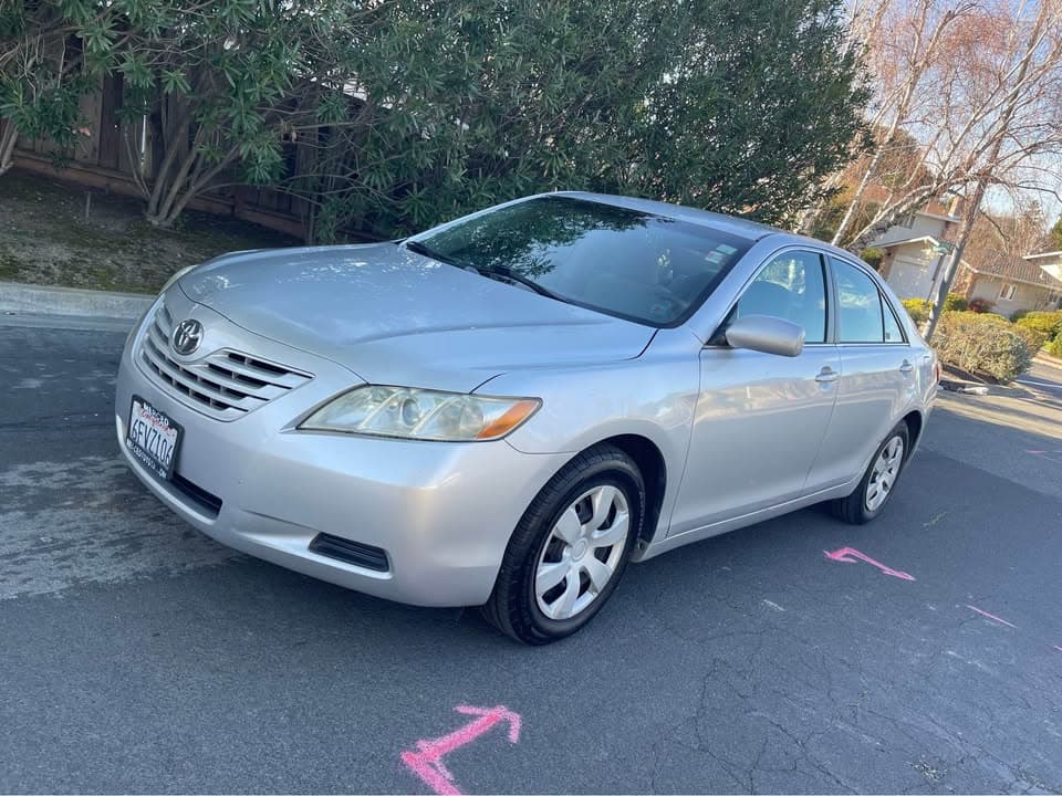 2009 Toyota Camry LE, photo 2 of 8, at United Flex Auto Sales in Pleasant Hill, CA