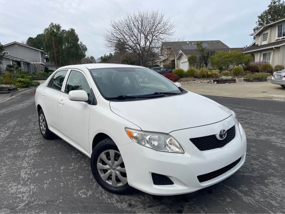 2009 Toyota Corolla LE, photo 2 of 8, at United Flex Auto Sales in Pleasant Hill, CA