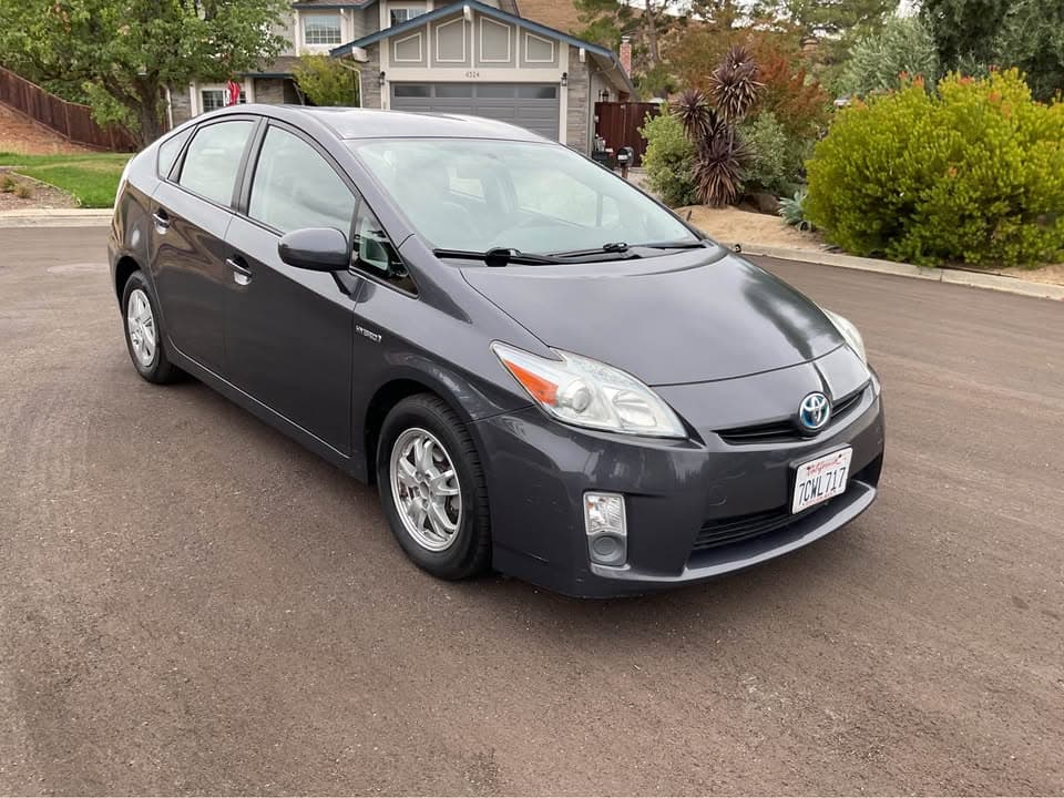 2011 Toyota Prius II, photo 2 of 8, at United Flex Auto Sales in Pleasant Hill, CA