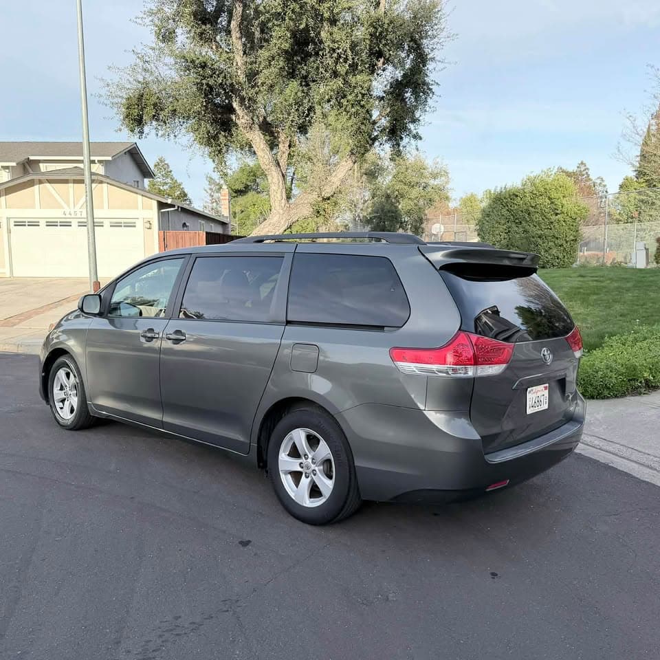 2011 Toyota Sienna LE, photo 8 of 8, at United Flex Auto Sales in Pleasant Hill, CA