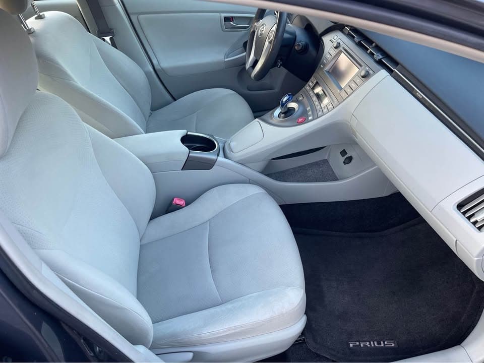 2013 Toyota Prius Two, photo 8 of 8, at United Flex Auto Sales in Pleasant Hill, CA