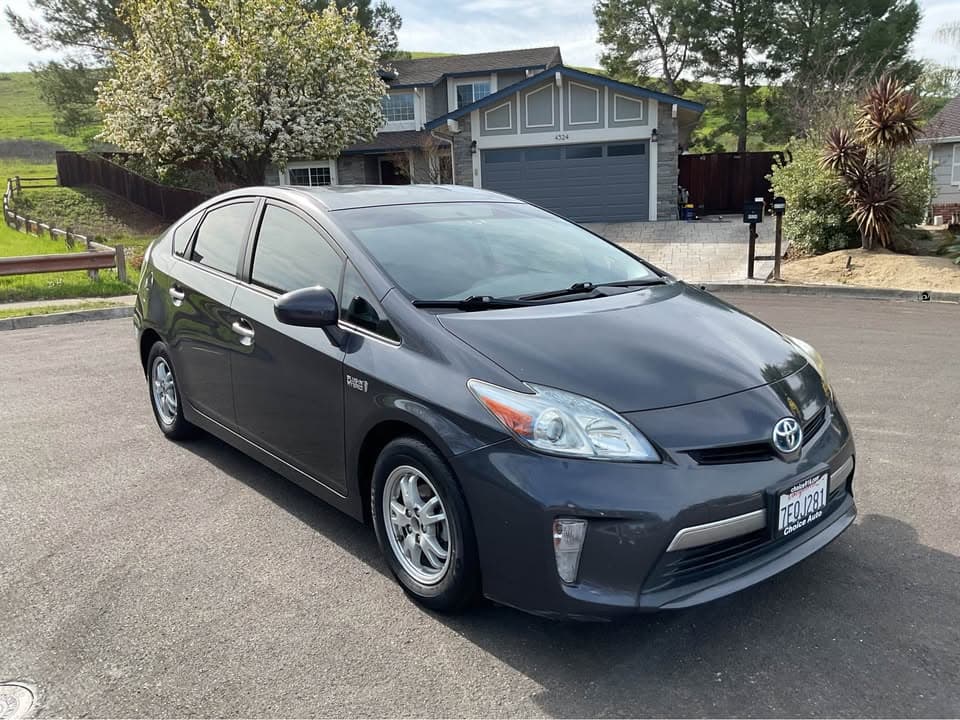 2014 Toyota Prius plug-in hybrid, photo 2 of 8, at United Flex Auto Sales in Pleasant Hill, CA
