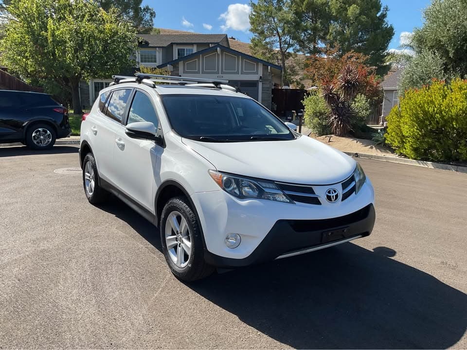 2014 Toyota RAV4 XLE, photo 2 of 8, at United Flex Auto Sales in Pleasant Hill, CA