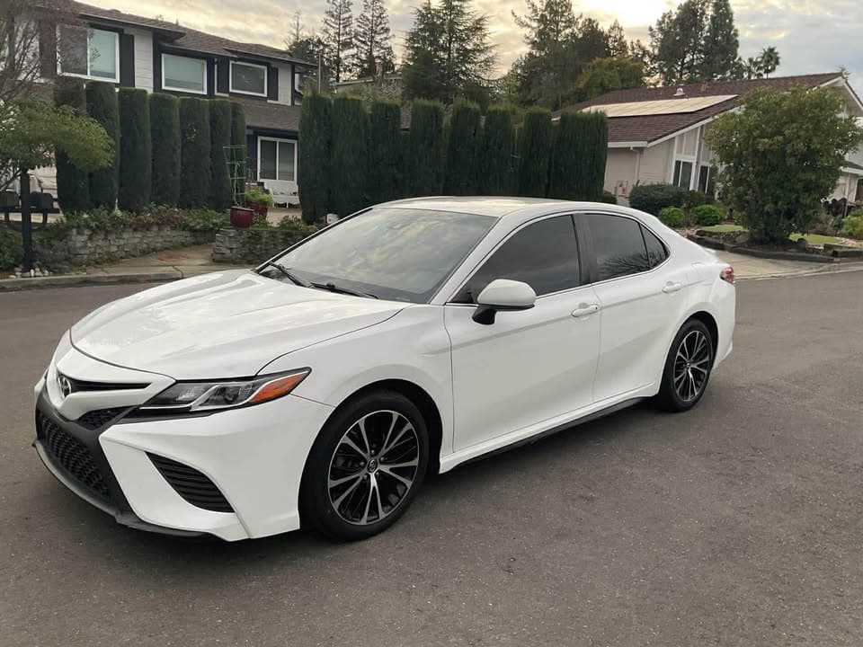 2018 Toyota Camry SE, white, for sale at United Flex Auto Sales in Pleasant Hill, CA