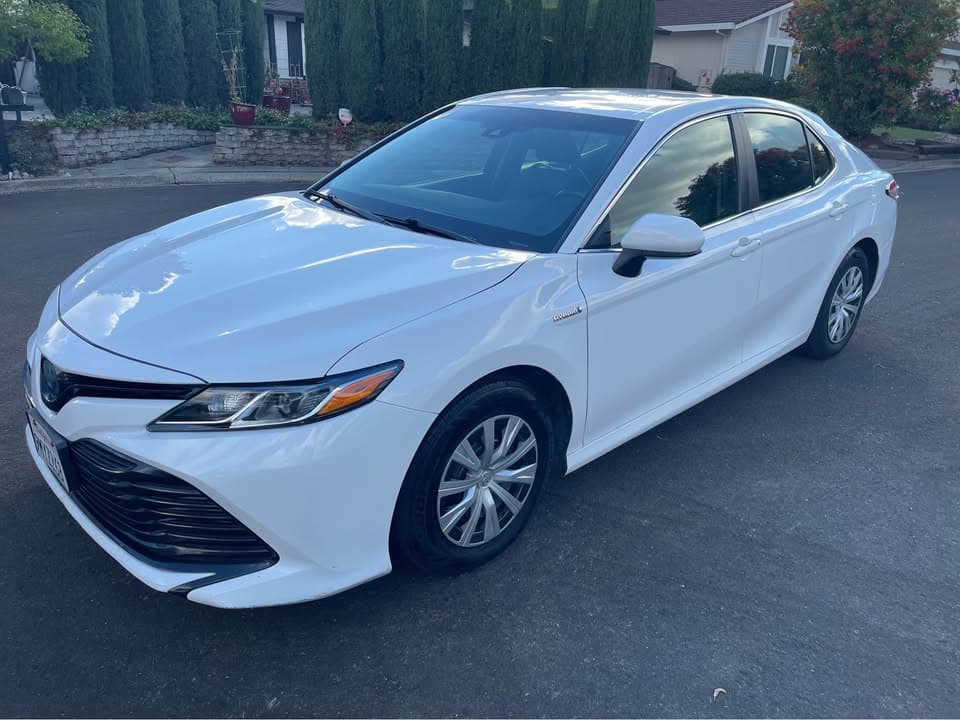 2018 Toyota Camry Hybrid LE, white, for sale at United Flex Auto Sales in Pleasant Hill, CA