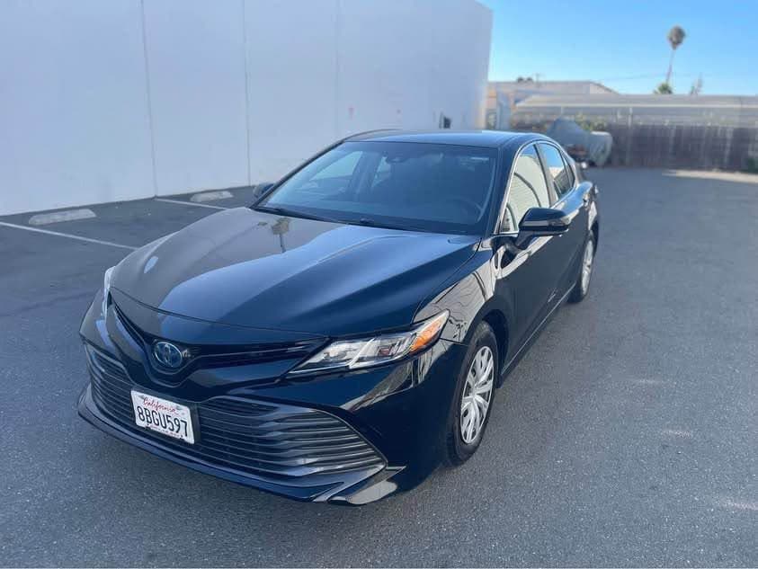 2018 Toyota Camry Hybrid LE, photo 2 of 8, at United Flex Auto Sales in Pleasant Hill, CA