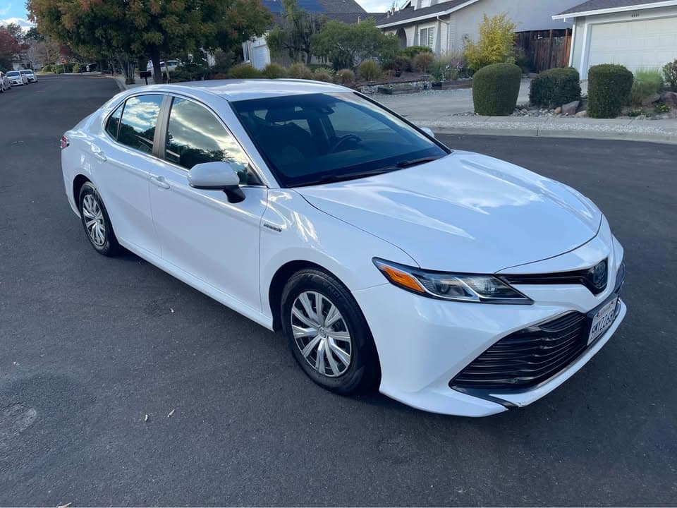 2018 Toyota Camry Hybrid LE, photo 2 of 8, at United Flex Auto Sales in Pleasant Hill, CA