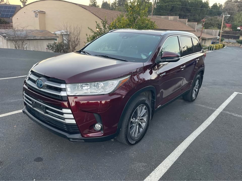 2019 Toyota Highlander Hybrid XLE, burgundy, for sale at United Flex Auto Sales in Pleasant Hill, CA