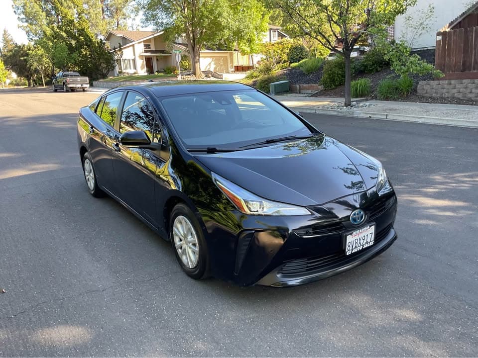 2021 Toyota Prius XLE, photo 2 of 8, at United Flex Auto Sales in Pleasant Hill, CA